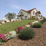 Montgolfiere 펜션 샤틀레로